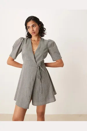 Glamorous Short sleeve wrap mini dress in micro check