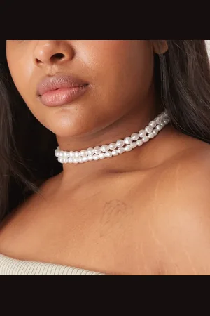 ASOS ASOS DESIGN Curve choker necklace with faux freshwater pearl layer detail