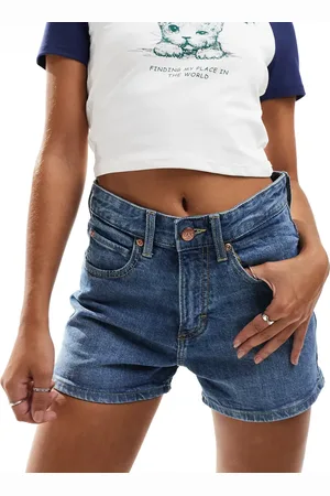 Lee Rider denim shorts in mid