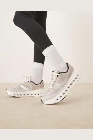 On Running ON Cloudsurfer Next running trainers in beige