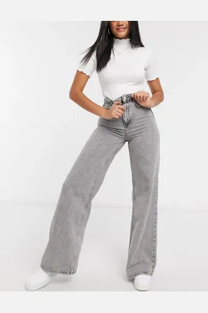 Stradivarius 90s wide leg jeans in