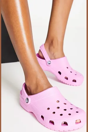 Crocs Classic clogs in taffy