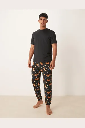 Urban Threads Poly t shirt and pyjama bottom in space dog print