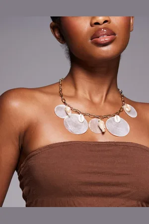 South Beach Shell charm necklace in