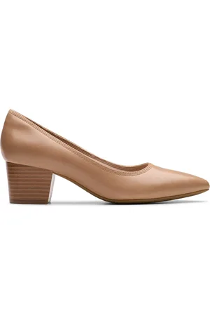 Clarks Womens Ellanie Hope, Warm Beige Leather