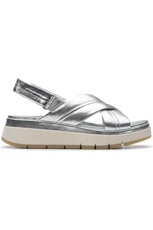 Clarks Womens Tuscan Cross, Silver Leather