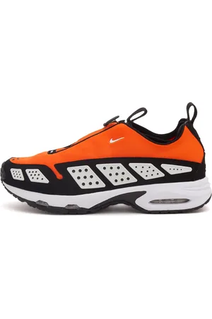 Nike Air Max Sndr Sneaker in