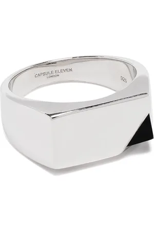 CAPSULE ELEVEN Jewel Beneath signet ring