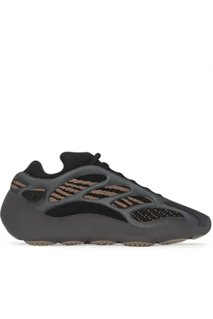adidas YEEZY 700 V3 "Clay Brown" sneakers
