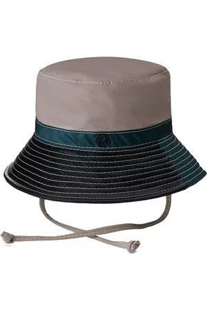 Le Mont St Michel Angele bucket hat