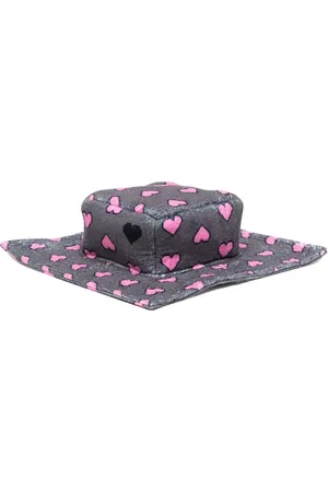 Natasha Zinko Pixel Heart Box bucket hat
