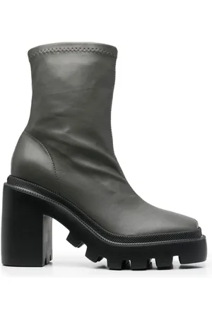 vic matiè Square-toe ankle boots