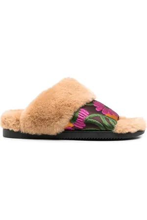 La DoubleJ Faux-fur floral strap slides