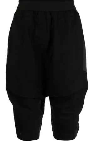 JULIUS Flap-pocket drop-crotch shorts