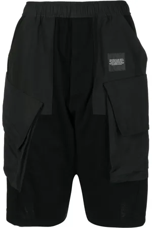 JULIUS Panelled straight-leg shorts