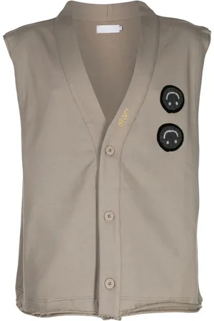 Off-Duty Fine-knit button-up vest