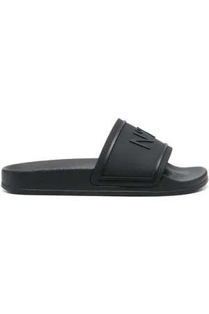 Nº21 Embossed-logo slides