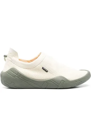 Stone Island Logo-patch leather slip-on sneakers