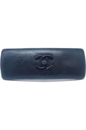 CHANEL 1990-2000s CC Turn-lock hair barrette