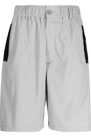 Izzue Logo-patch shorts