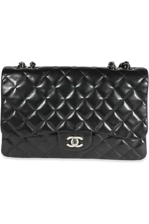 CHANEL Jumbo Classic Flap shoulder bag