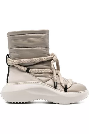vic matiè Women Snow & Winter Boots - Ankle-length quilted snow boots