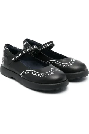 Camper Round-toe leather ballerina shoes