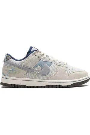 Nike Dunk Low "Photon Dust" sneakers