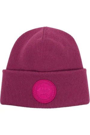 Canada Goose Logo-patch ribbed-knit beanie