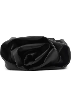 Burberry Slouch-body leather clutch bag