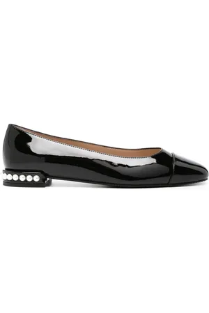 Stuart Weitzman Pearl-embellished patent ballerina shoes