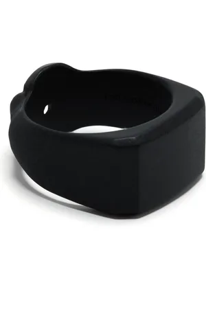 Takahiromiyashita The Soloist Born-shape signet ring