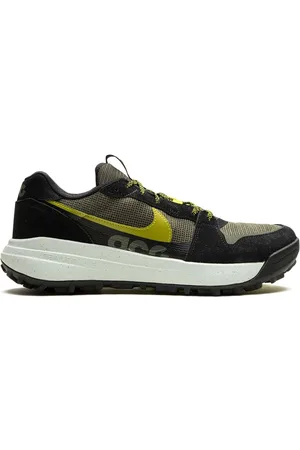 Nike Clothing for Women - Farfetch UAE