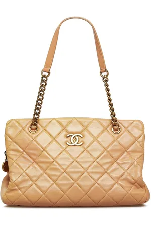 The latest Handbags by CHANEL for Women - new arrivals 