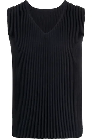 Issey Miyake V-neck pliss??-effect tank top