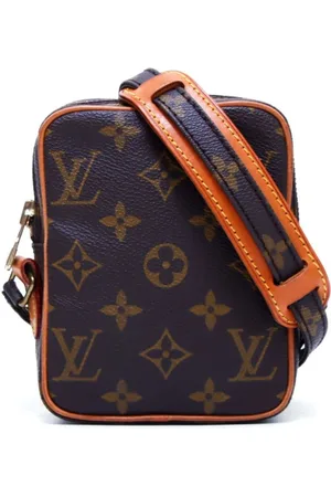 Louis Vuitton 2015 pre-owned District PM Crossbody Bag - Farfetch