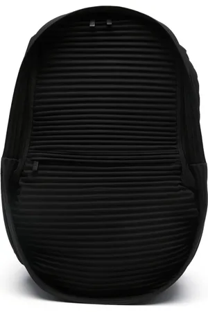 Issey Miyake Ribbed-detailing oval-body backpack