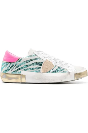 Philippe model Paris logo-patch sneakers