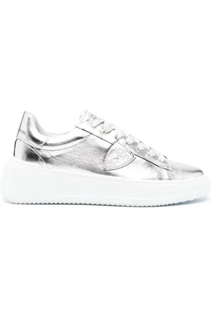 Philippe model Très Temple metallic-finish sneakers
