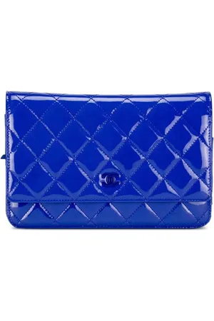CHANEL Quilted leather crossbody bag