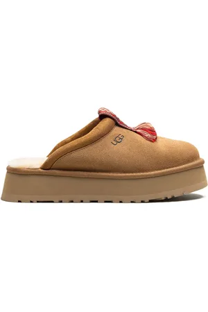 UGG Tazzle "Chestnut" slippers