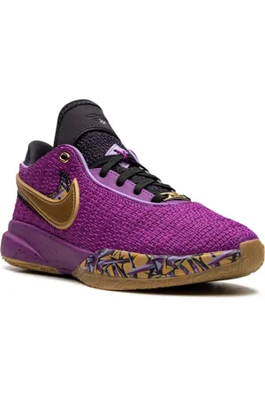 Nike Lebron 20 sneakers