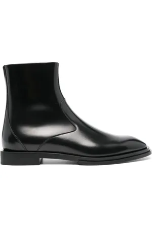 Alexander McQueen Metal-trim leather boots