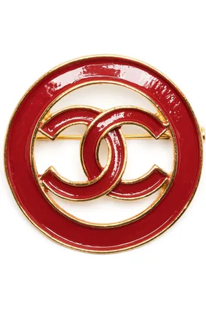 CHANEL CC enamel brooch