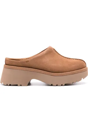 UGG New Heights 50mm clogs