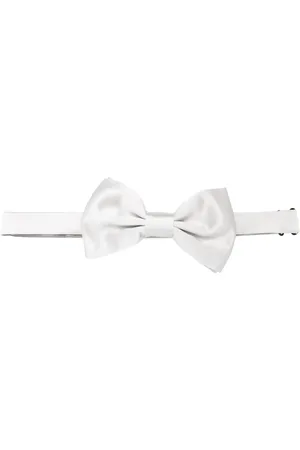 Lady Anne Satin silk bow tie