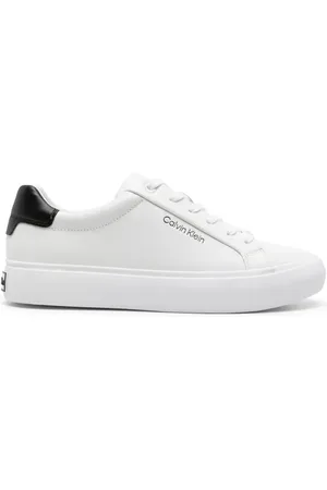 Calvin klein 2025 logo sneakers