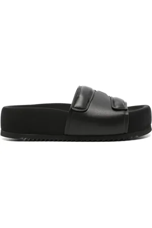vic matiè Travel flatform slides
