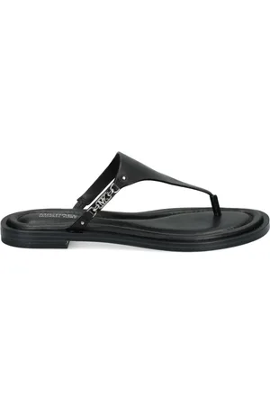 Michael Kors Daniella leather flip-flops