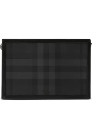 Burberry Logo-plaque checked clutch bag